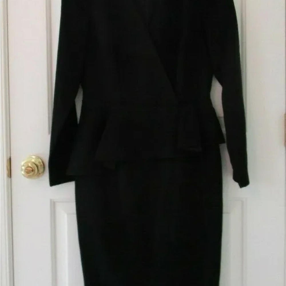 Black halo dress - Picture 14 of 14